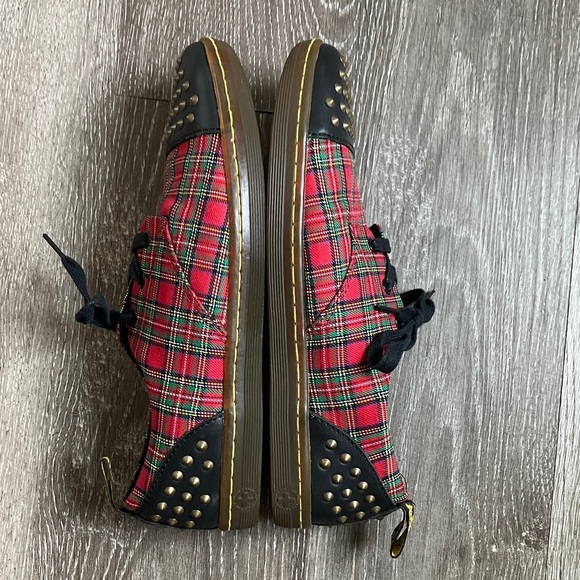 Dr. Martens Aldstud oxford shoe red tartan plaid pattern and gold stud - Picture 7 of 17